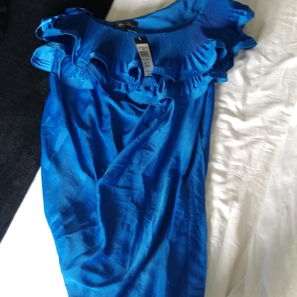 BCBGMAXAZRIA One Shoulder Ruffle Dress size 12 - Picture 3 of 3